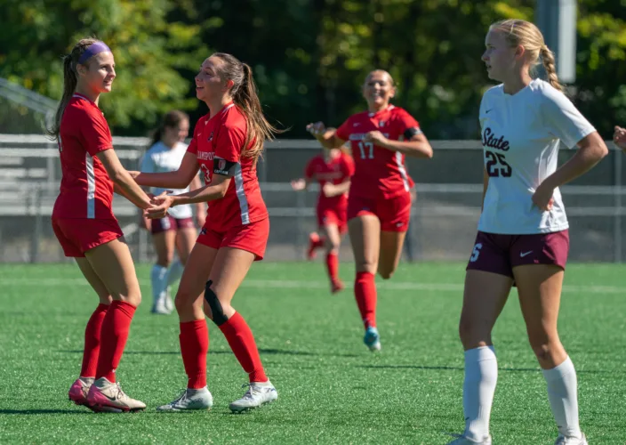 Williamsport can't rally back as Millionaires fall to State College girls 5-3